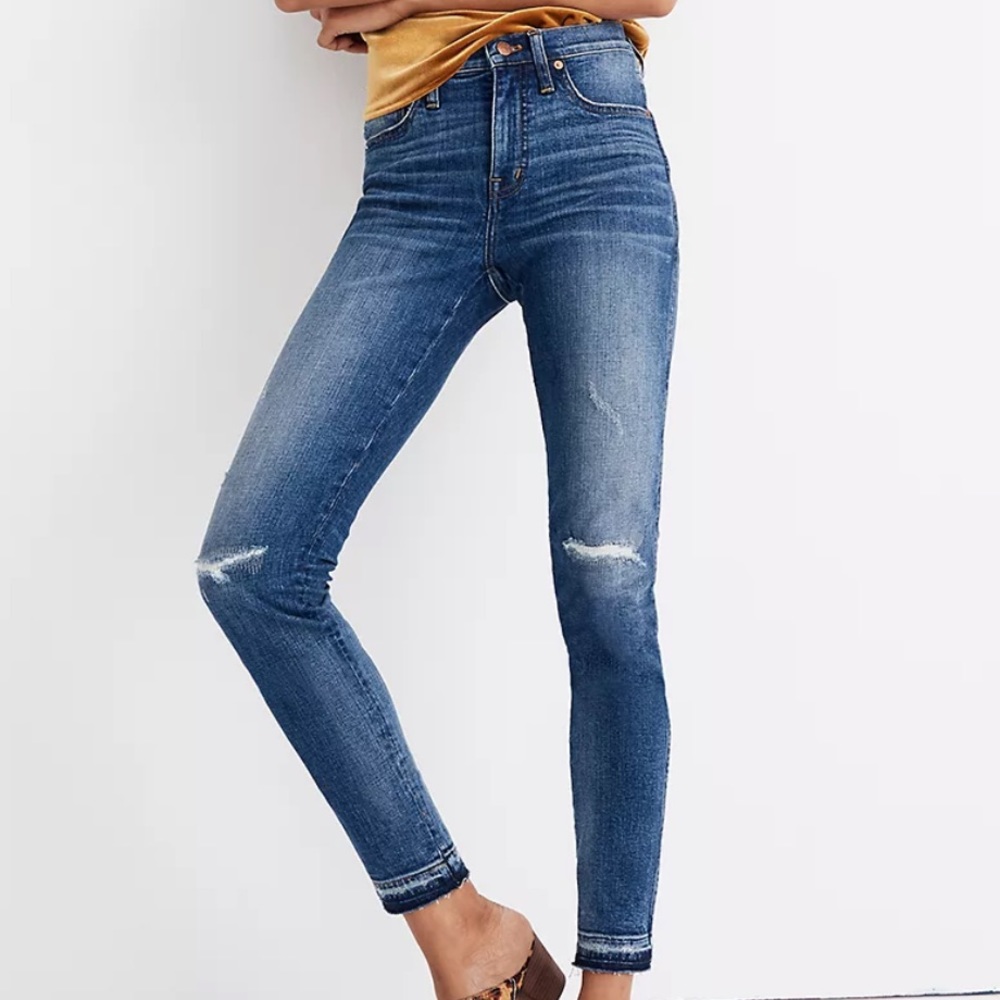 MADEWELL 9" Mid-Rise Skinny Jeans in York Wash Rip and Repair Edition Size 25.